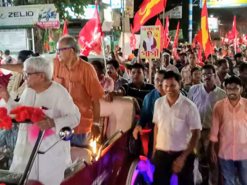 Assembly election 2026: Noapara                                                                                    নোয়াপাড়া: প্রচারে বিমান বসু, পা মেলালো সদ্য ভোটার শম্পাও