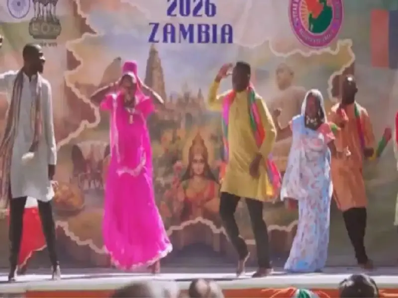 Video: जाम्बिया के लोगों ने भोजपुरी गाने 'लॉलीपॉप लागेलु' पर ज़बरदस्त डांस, एक बार ये वीडियो जरूर देखें