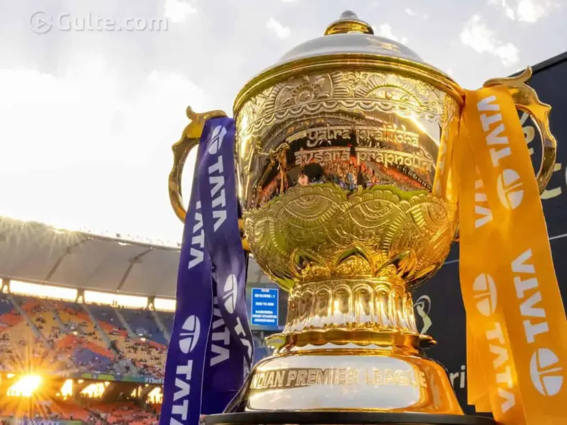 'బౌండరీలు' దాటుతున్న టికెట్ రేట్లు!