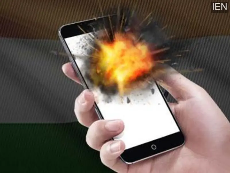 Phone Explodes in User's Hand: To Avoid a Blast, Never Do This