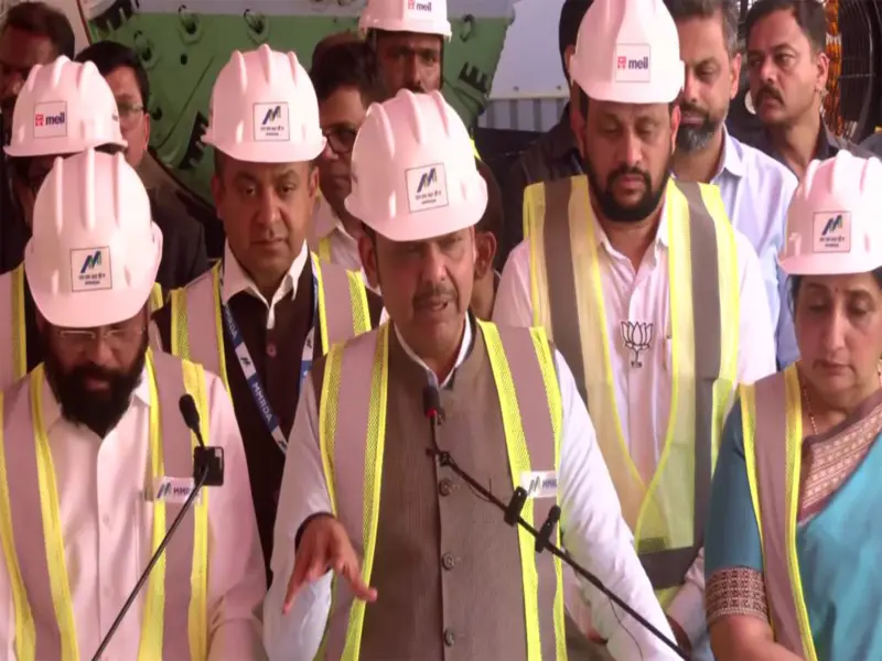 Maharashtra CM inaugurates Thane-Borivali twin tunnel project