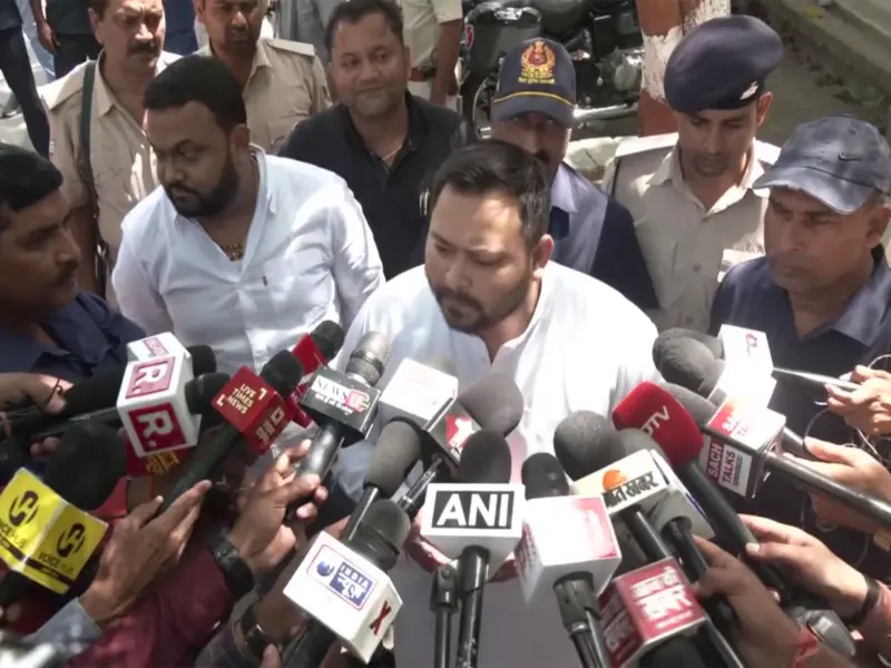 bihar faces administrative paralysis amid ruling alliance leadership changes, says Tejashwi Yadav