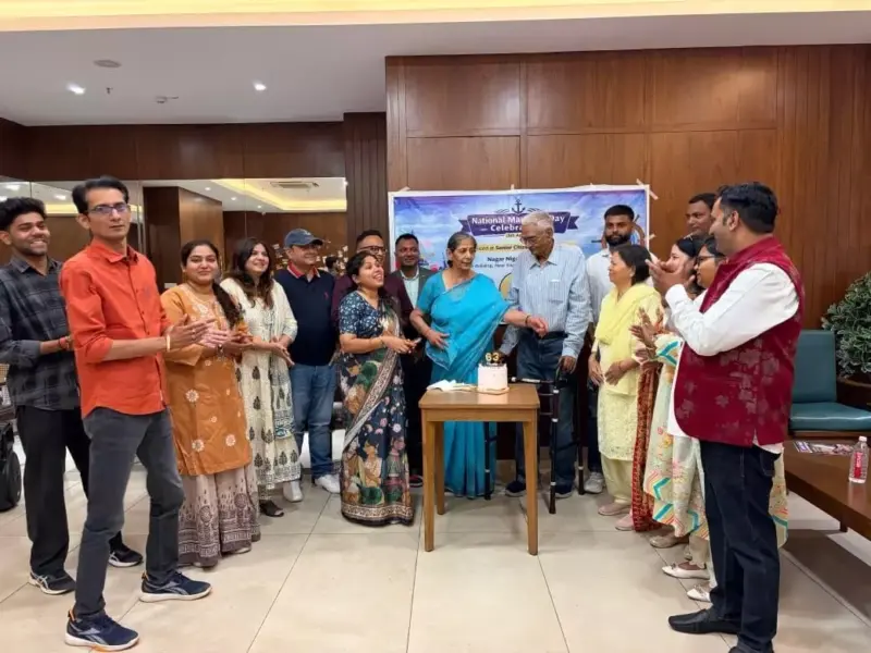 राष्ट्रीय समुद्री दिवस पर सीफेरर्स सम्मानित किए गए