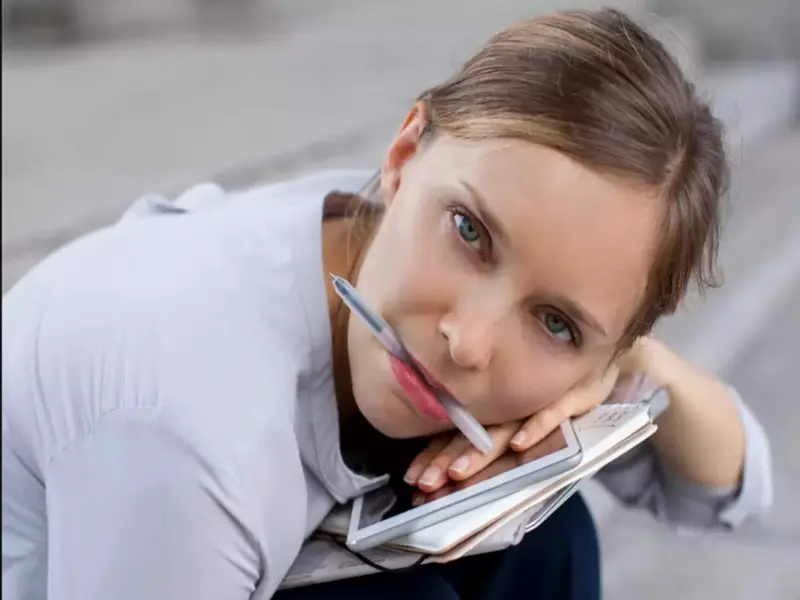 Understanding the 'Office-Air Glow Down' Phenomenon