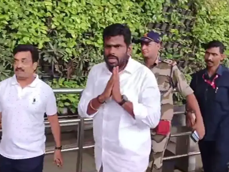 "Please wait," says Annamalai as he leaves to meet BJP top brass amidst reports of forming new political platform