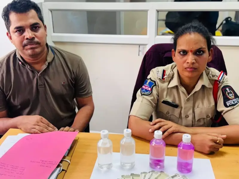 Two Bowenpally cops caught red-handed for accepting Rs 30,000 bribe for easing bail conditions