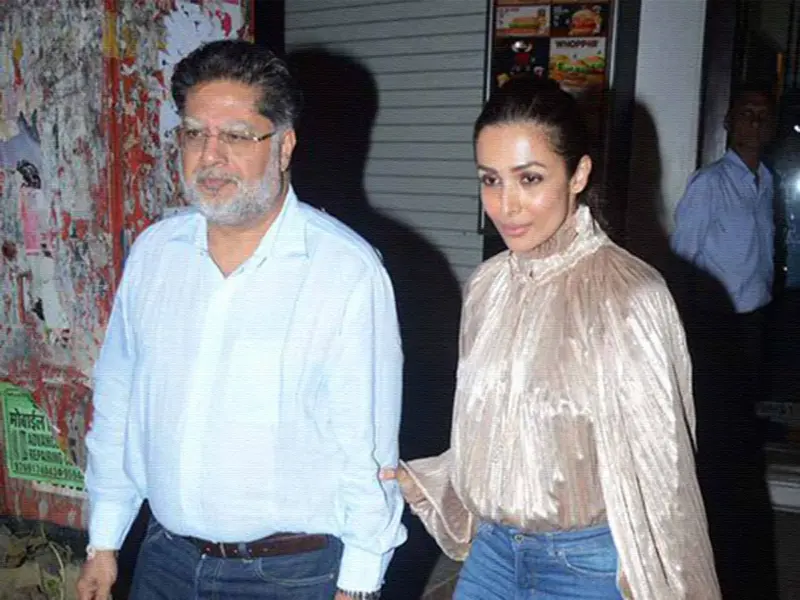 Actress's Father Dies Under Shocking Conditions