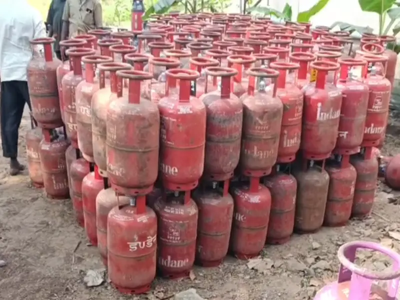 Tamil Nadu, Karnataka hotel bodies urge Centre to secure uninterrupted LPG supply