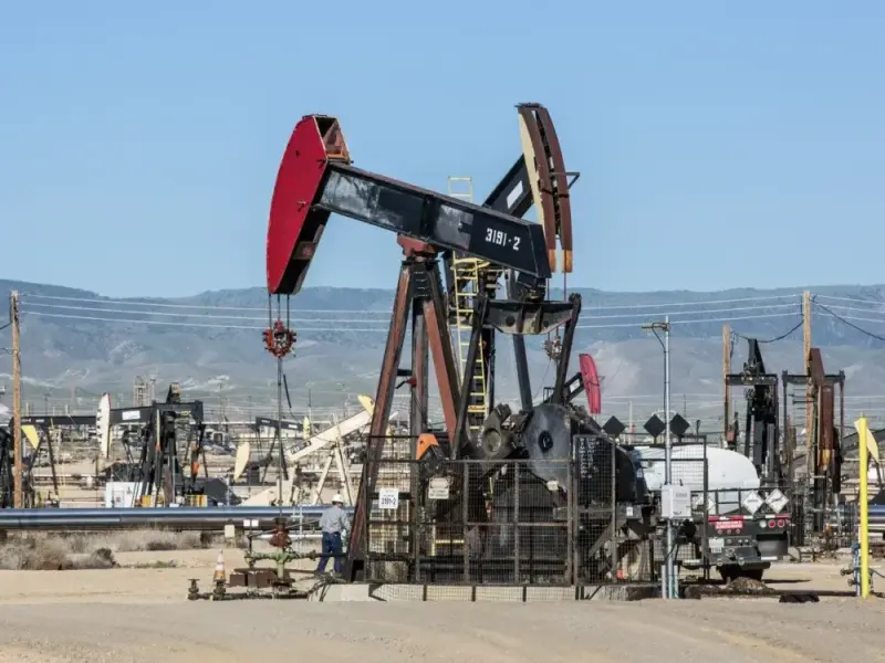 Devon Energy, Coterra To Form $58 Billion Shale Behemoth - DVN, CTRA Stocks Slip Pre-Market