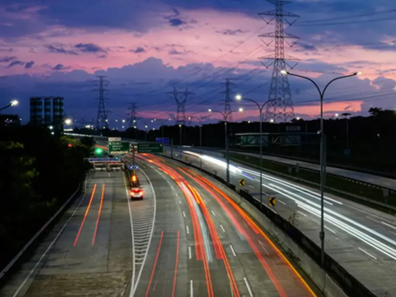 Lucknow-Kanpur Expressway Ready; Toll Rates Fixed-Travel for Just ₹15...