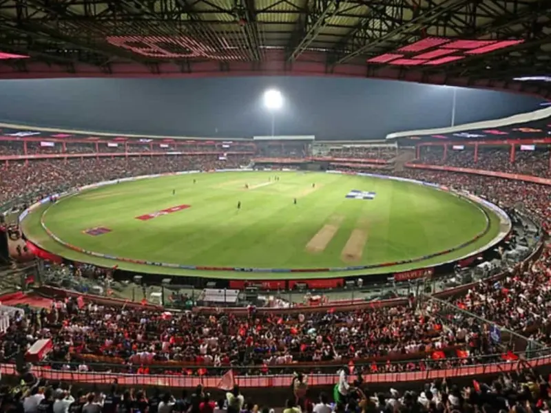 RCB vs CSK Ticket Prices: IPL 2026 Southern Derby Sees 1.5x Surge Despite No MS Dhoni, Tickets Soar to ₹65,800 at Chinnaswamy