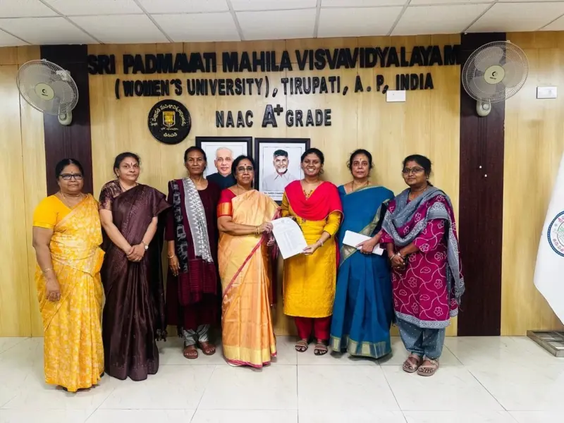 న్యాయమూర్తిగా పద్మావతి వర్సిటీ విద్యార్థిని