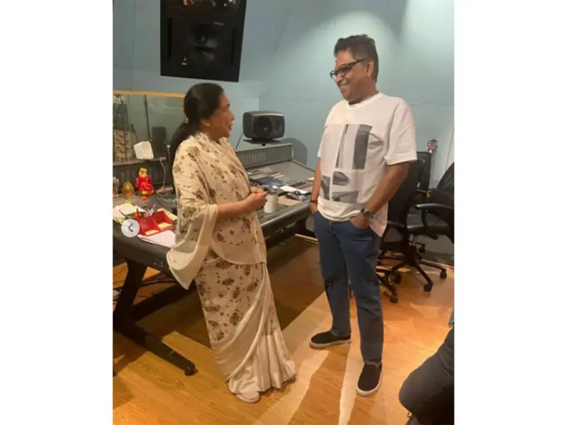 Shamir Tandon pays tribute to Asha Bhosle with final recording pictures