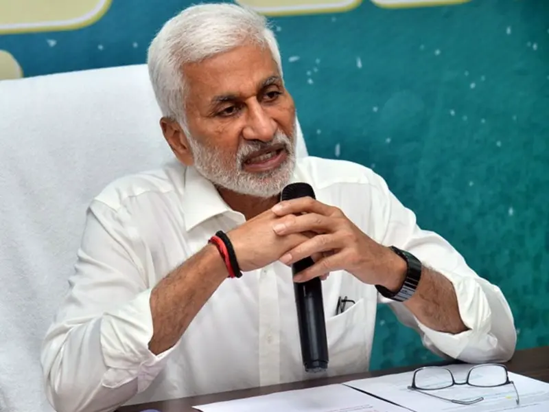 Uttarandhra YSRCP Leaders Uninterested in VSR