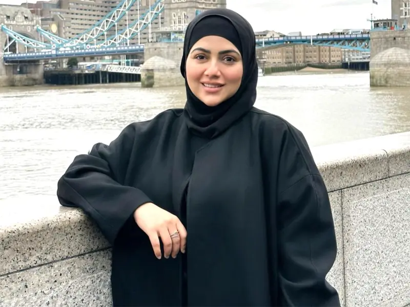 Sultry Star Turns Saint: Netizens Call Hypocrisy