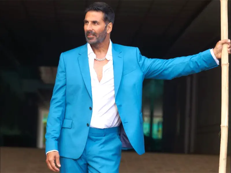 Akshay Taking Risk By Touching Cult-Favorite?