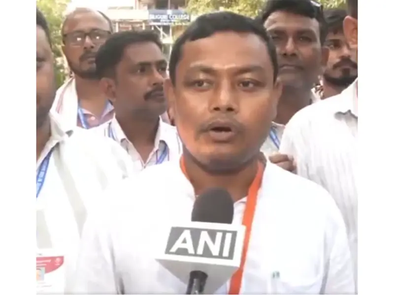 BJP set to form West Bengal government as it leads in 195 seats