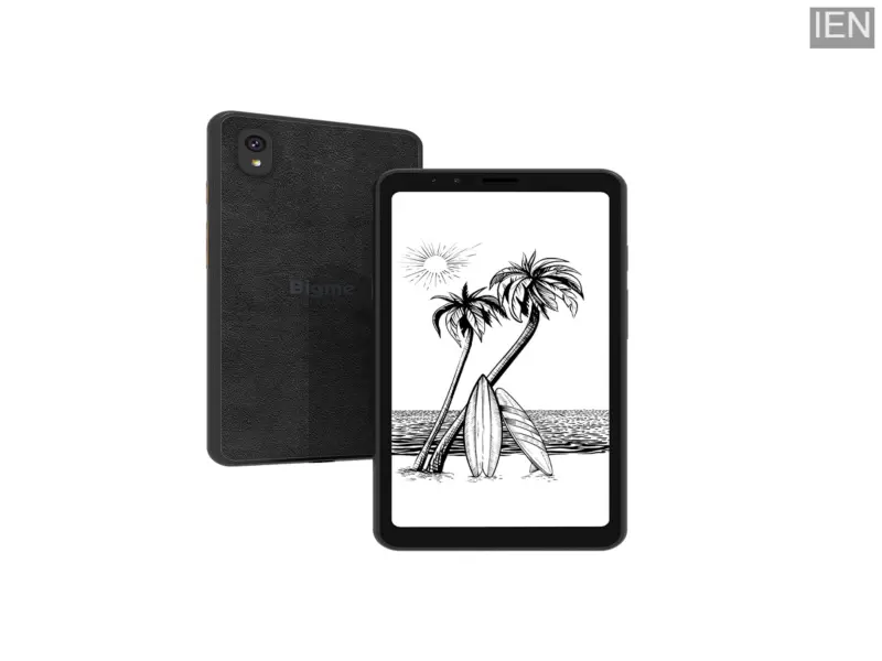 Two Different Types of Displays in a Single Body-This Phone Is Truly Unique