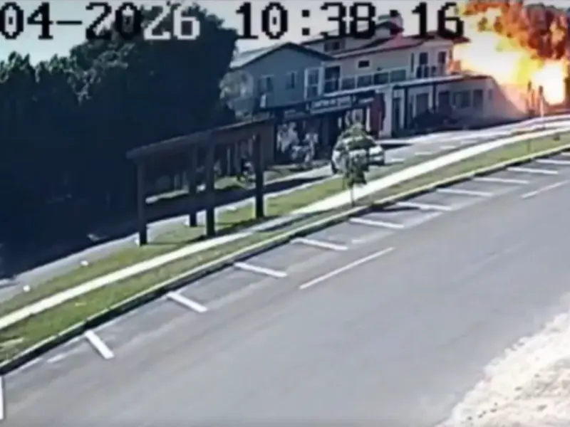 Brazil Plane Crash: Jet Hits Residential House, Explosion Rocks Capao da Canoa, Eyewitness Video Goes Viral