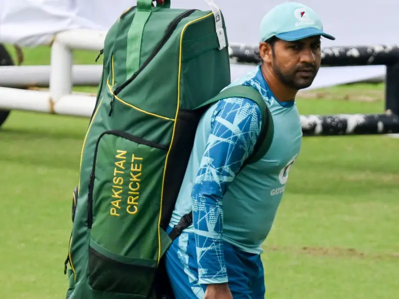 'Greatest Honour of my Life to Represent Pakistan': Sarfaraz Ahmed Announces Retirement From International Cricket