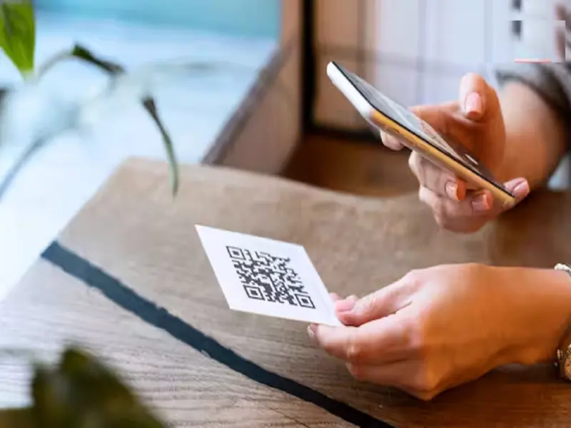 Identify real and fake QR codes like this, otherwise your bank account will be emptied as soon as you scan it