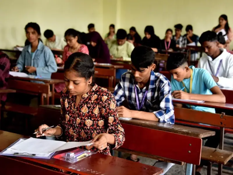 ఇంటర్ ఫెయిల్ అయిన విద్యార్థులకు స్పెషల్ క్లాసులు.. మధ్యాహ్న భోజనం కూడా!