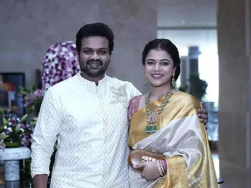 మంచు కోడలి పోటీ. పార్టీ. ప్లేస్. ఎక్కడ?
