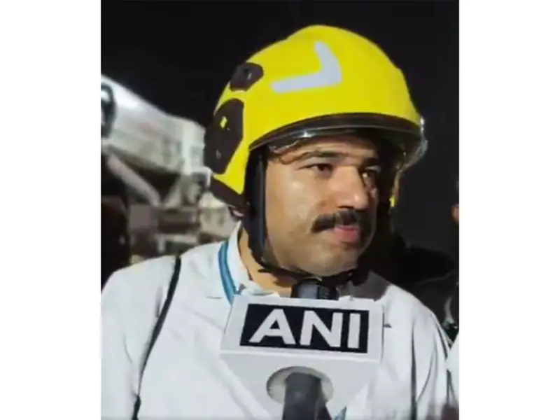 Fire brigade rescues intoxicated man from high-tension tower in Pimpri-Chinchwad