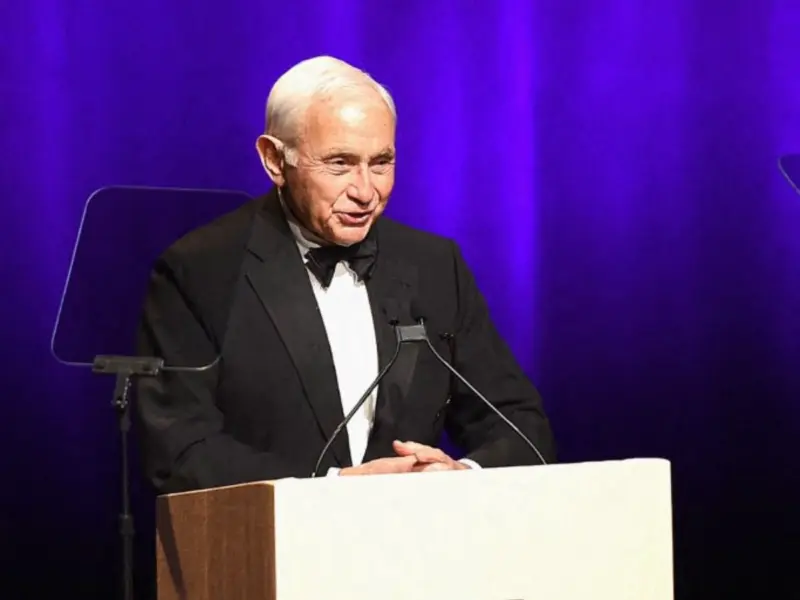 Billionaire Les Wexner, Founder Of Victoria's Secret, Is Now Unredacted And Listed As A Co-Conspirator