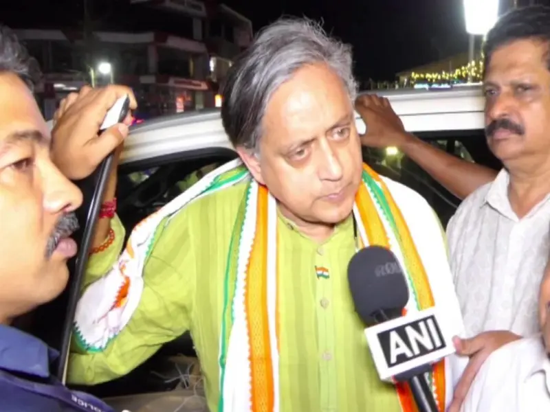 Tharoor questions reliability of Centre's withdrawal of FCRA bill