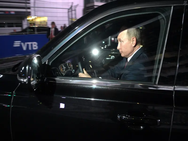 Vladimir Putin India Visit: Inside Russian President's Aurus Senat And What Makes This Armoured Limousine Special