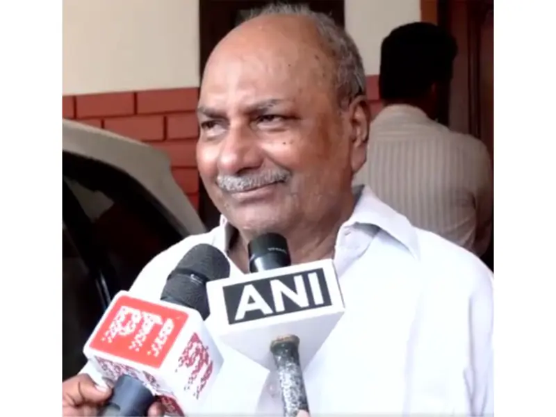 AK Antony hails UDF victory, calls third LDF term a disaster in Keralam