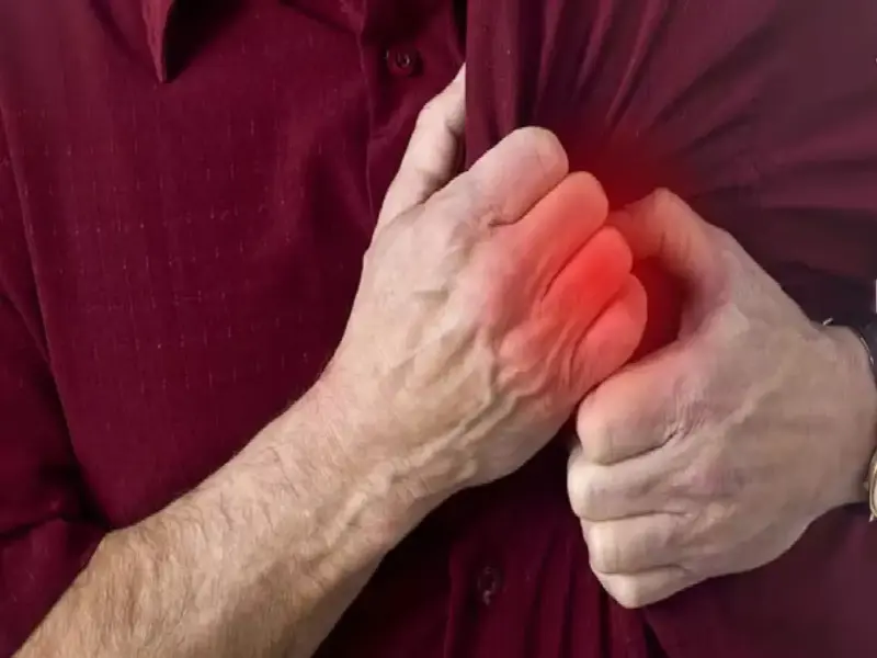 Heart Attack: If you have a heart attack while home alone... then take these emergency measures in 15 seconds