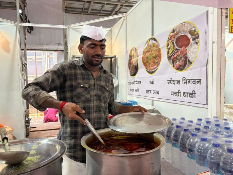 गावरान चिकन रस्सा ते बटेर थाळी, लसणाची चटणी ते बासुंदी-मांडे