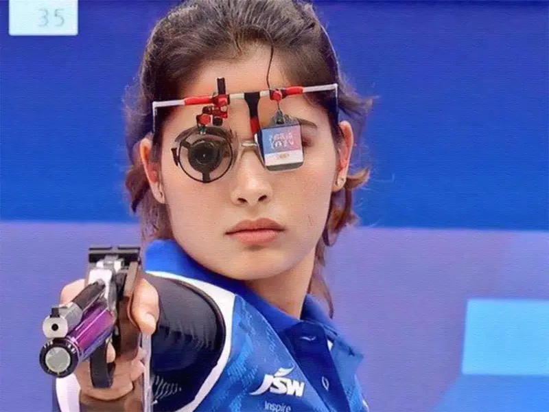 Manu Bhaker Narrowly Misses Third Olympic Medal