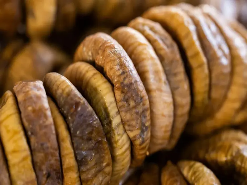 Anjeer in Summer: Should You Eat Figs in Hot Weather? Experts Explain the Right Way