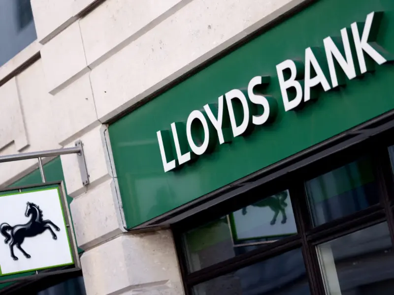 Annabel Yates, a Lloyds Bank Customer, Accused the Bank's New Policy of 'Backward Thinking' & 'Disenfranchising Rural Britain' Over Depositing £900 HMRC Cheque