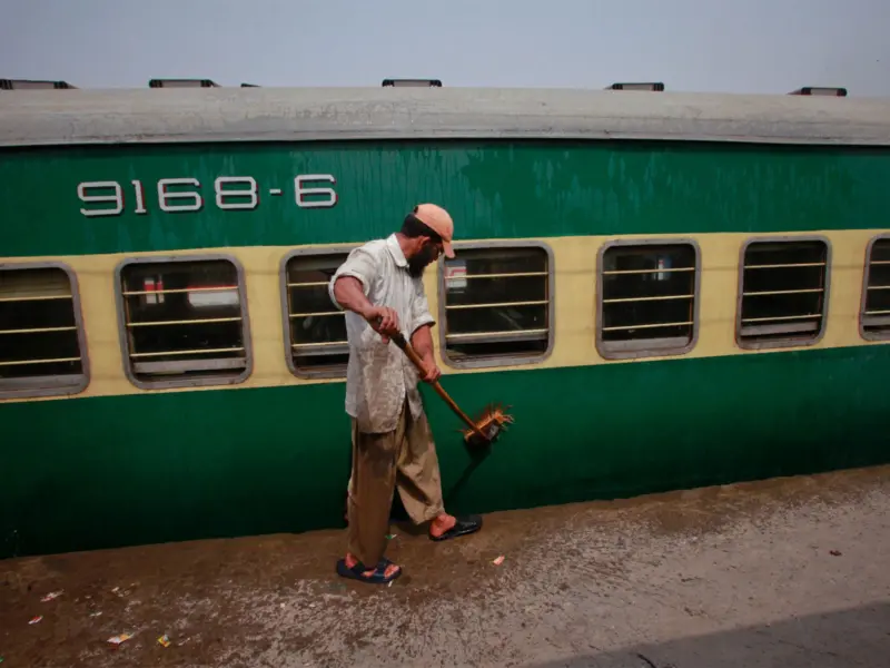 Pakistan railways' financial woes threaten Eid travel plans