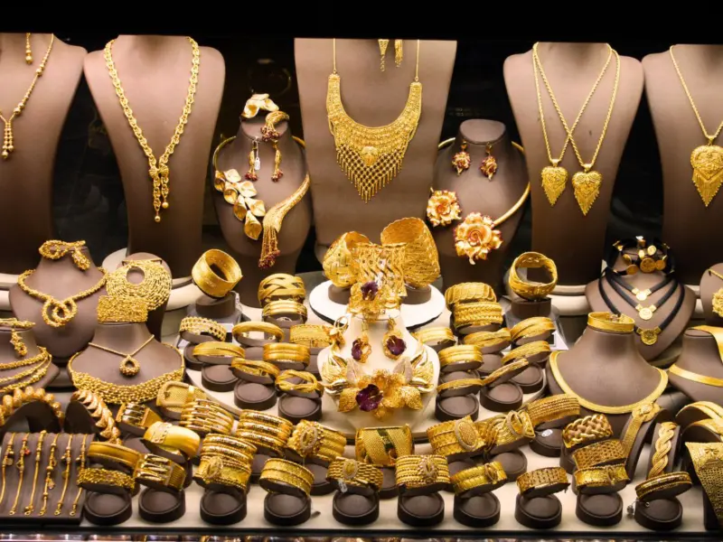 Investors Alert: Why Are Gold Prices Falling Sharply Amid Middle East Tensions? Historic Worst Drop In 40 Years Shocks Markets