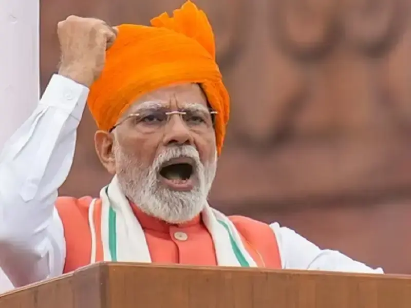 రుగ్వేద శ్లోకంతో ప్రధాని మోదీ ట్వీట్.. నారీశక్తిపై ప్రశంసలు!