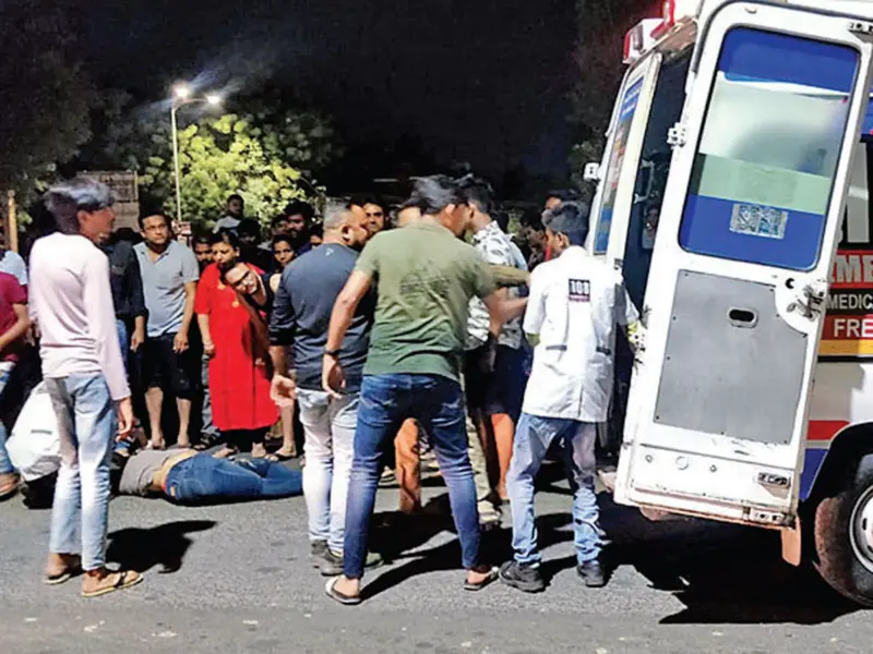 As mercury spikes, so do road-linked emergenciesVehicular trauma cases in city jump to 900 in first two weeks of April 2026 against 742 in 2025; non-vehicular cases rise to 1,213