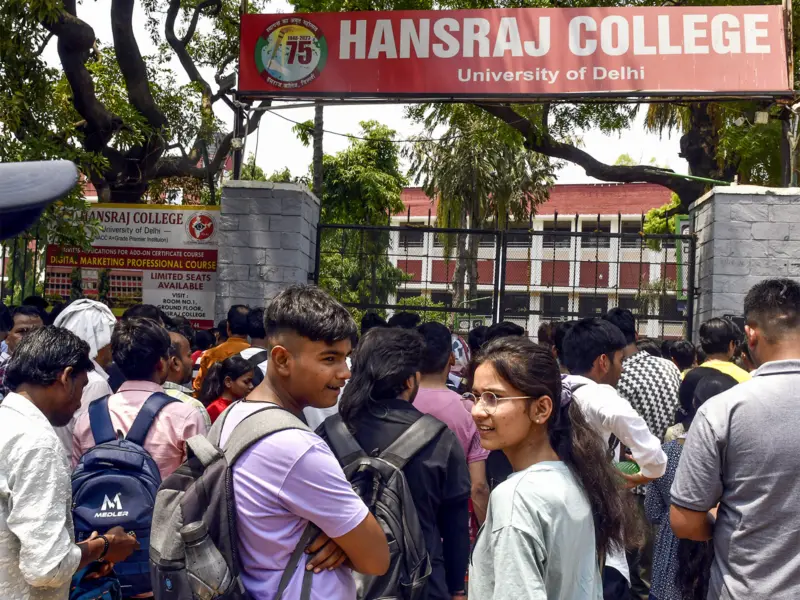 Delhi Police registers FIR over violence at Hansraj College festival