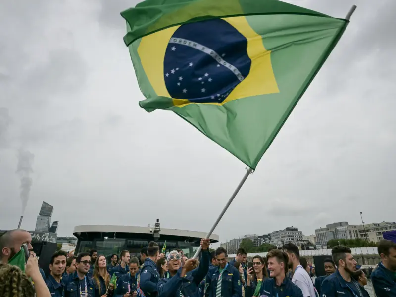 Terrorist label for Brazilian gangs mirrors tariff hike strategy: Journalist