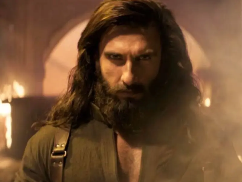 'Dhurandhar 2' Box Office Collection Day 18: Ranveer Singh's Action Movie Global Collection Hits ₹1605 Crore, Maintains Strong Momentum