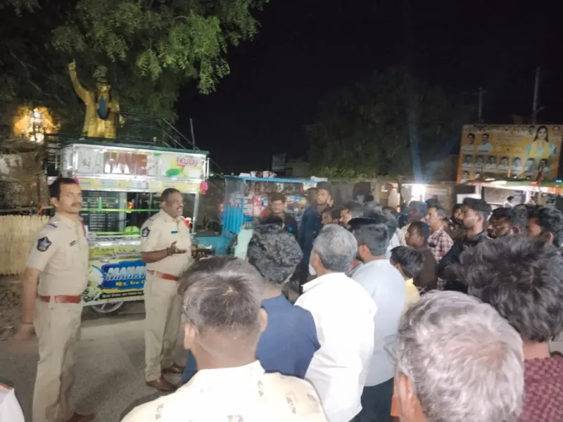 మైనర్లకు వాహనాలు ఇస్తే చర్యలు తీసుకుంటాం: శింగనమల సర్కిల్ ఇన్స్పెక్టర్ కౌలుట్లయ్య