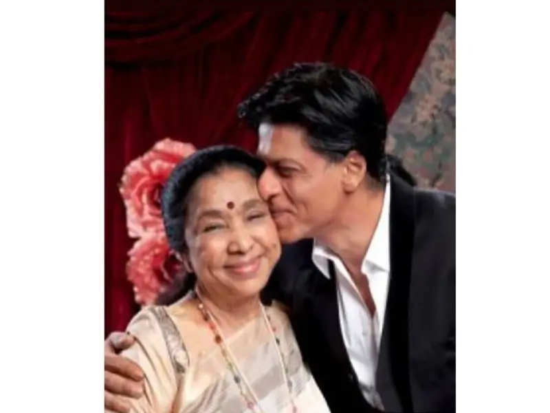 Shah Rukh Khan honours music legend Asha Bhosla in heartfelt post, says "she always showered me with blessings and love"