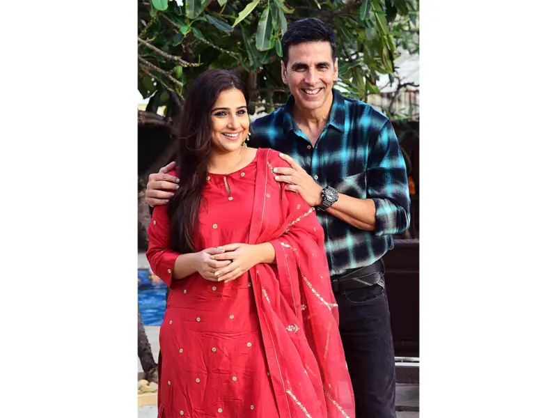Akshay Kumar announces fourth film with Vidya Balan for Anees Bazmee's next