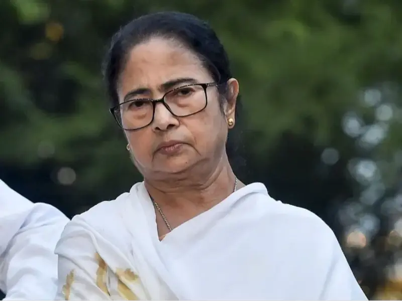 బ్రేకింగ్: మమతా బెనర్జీ రాజీనామా?