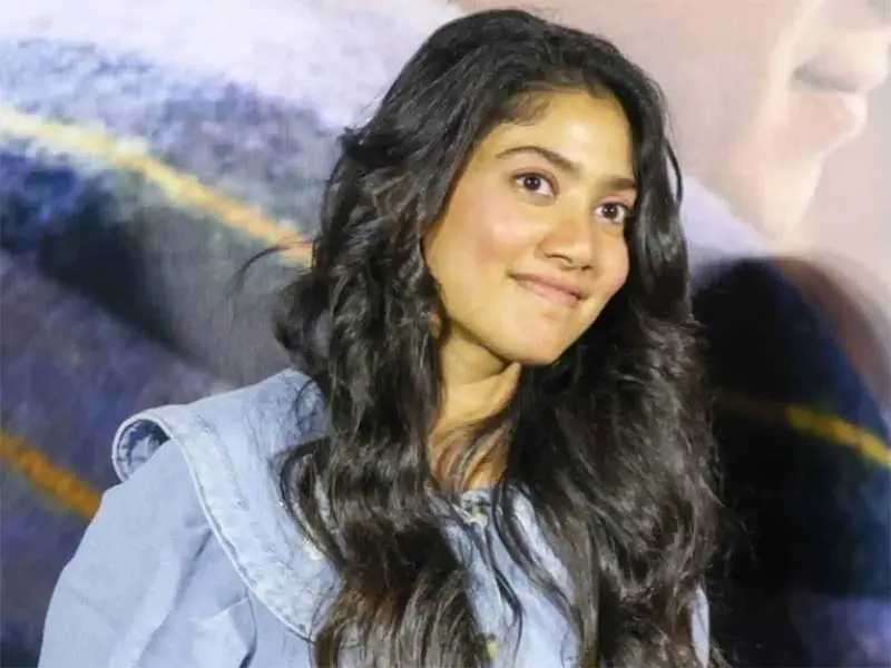 పాపం..బాలీవుడ్ లో సాయి పల్లవి కి ఘోర పరాభవం !!
