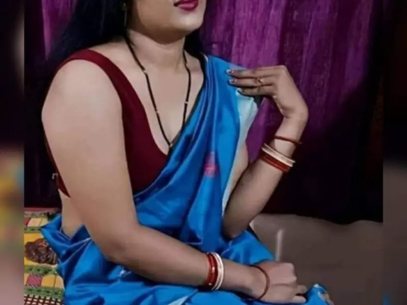 बीबी के कारनामे से पति को लगने लगा डर पुलिस से कर दी शिकायत बोला साहब बचा लीजिए